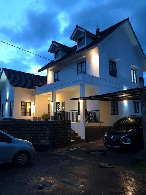 Stylish Villa At Green Apple U 35A Cipanas Puncak Sindanglaya Extérieur photo